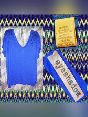 Eyeshadow Royal Blue/Black Speckled Print V-Neck Knit Top w/Studded Shoulders 2X